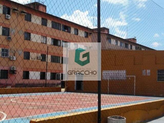 Apartamento para Venda em Fortaleza - 2