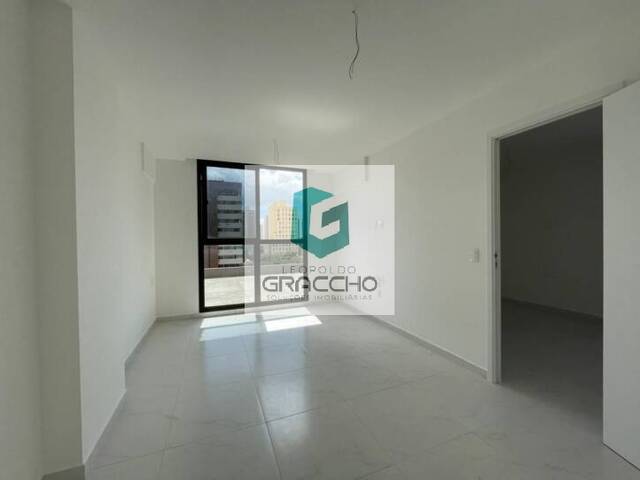 Apartamento para Venda em Fortaleza - 5